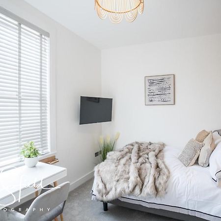 Boutique Nights Aparthotel Eastbourne Kültér fotó